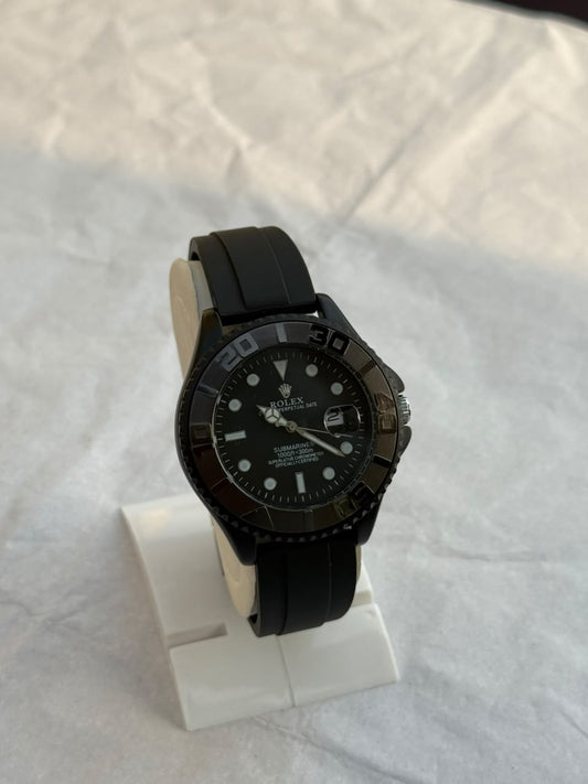 Rolex Oyster Perpetual Date Submariner – Luxury Dive Watch