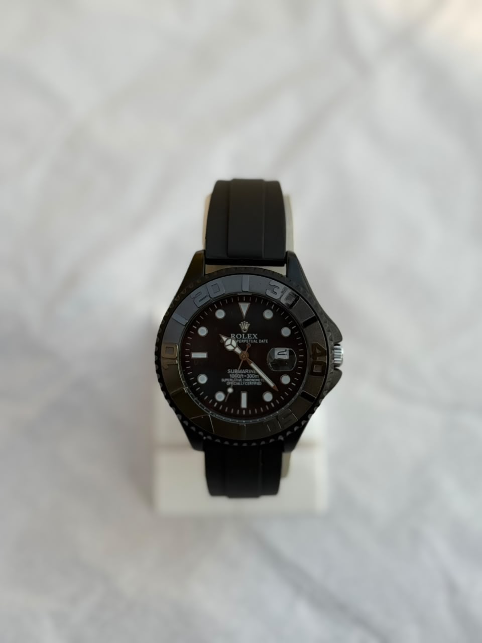 Rolex Oyster Perpetual Date Submariner – Luxury Dive Watch